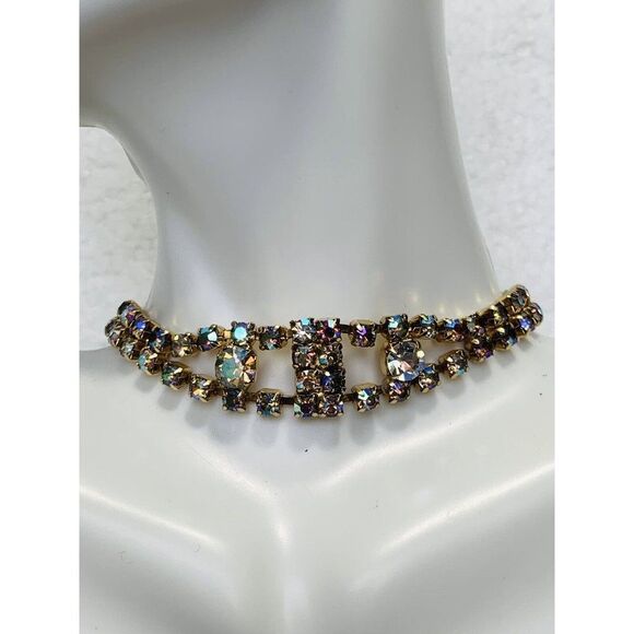 Vintage Aurora Borealis Shimmering Rhinestone Gold Tone Tennis Bracelet 8” - Picture 7 of 10